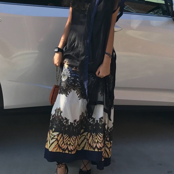 Anita Dongre Dresses & Skirts - Anita Dongre Black and Gold Maxi Dress